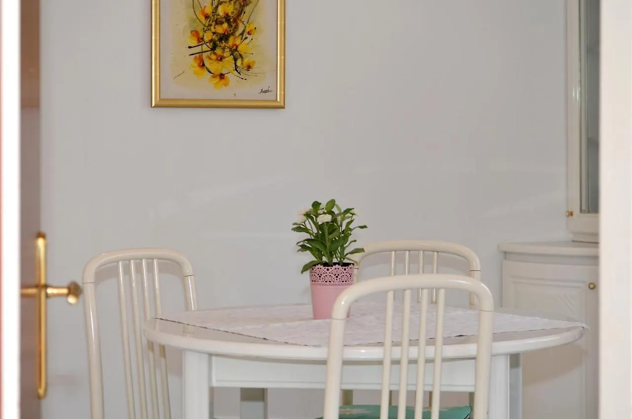 Apartment Apartmani Basic 1 Split